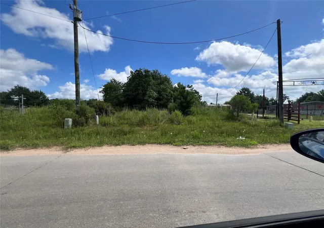 Photo 1 of Land for sale at 1719 County Rd 3556, Cleveland, TX 77327 | MLS# 95871386 | Listing updated on 2026-10-05