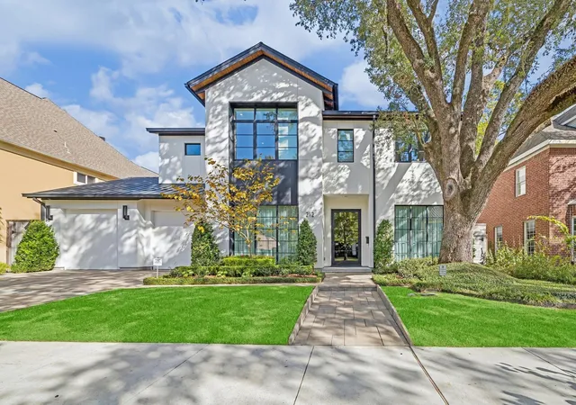 Photo 2 of Single family home for sale at 212 E Cowan Dr, Houston, TX 77007 | MLS# 34867971 | Listing updated on 2026-09-15