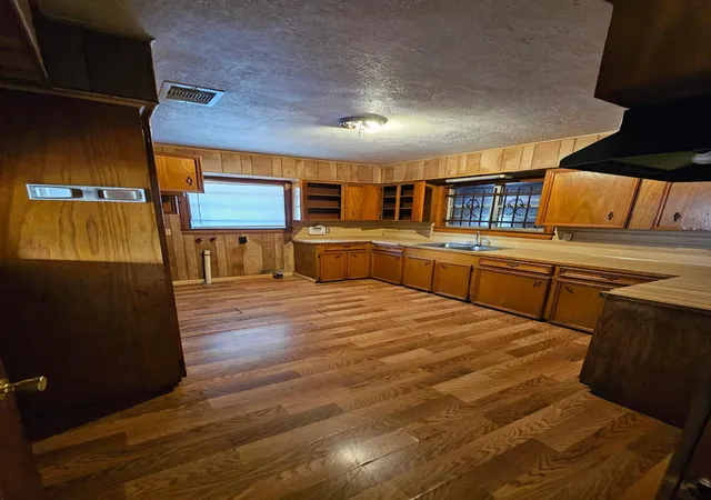 5th image of 258 Owens St, Houston, TX 77029 | MLS# 85207838
