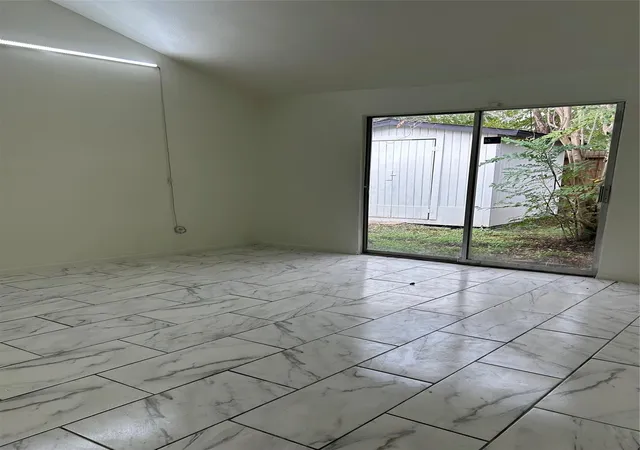 15th image of 6354 Ivyknoll Dr, Houston, TX 77035 | MLS# 24901753
