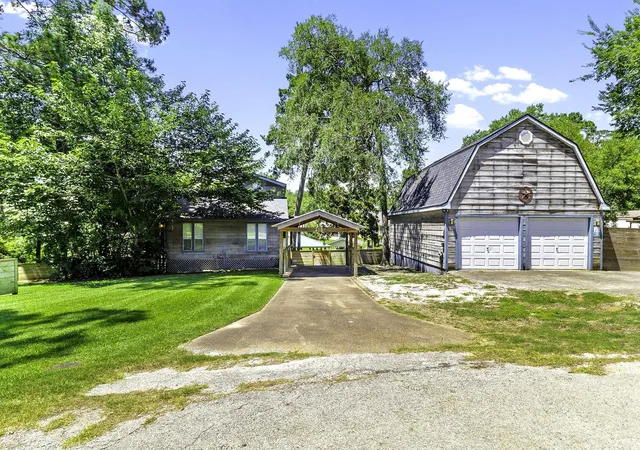 5th image of 305 Lakeshore Dr, Onalaska, TX 77360 | MLS# 34137181