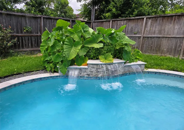 29th image of 5010 Mayfair St, Bellaire, TX 77401 | MLS# 11507133