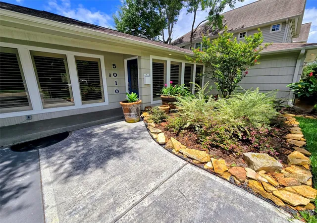 5th image of 5010 Mayfair St, Bellaire, TX 77401 | MLS# 11507133