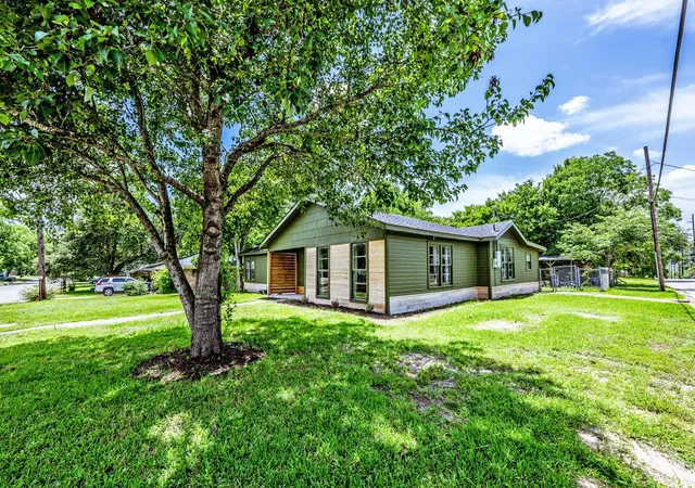50th image of 1604 Avenue P, Huntsville, TX 77340 | MLS# 70779408