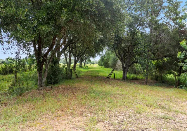 4th image of 1017 New Ulm Rd, Cat Spring, TX 78933 | MLS# 42659791
