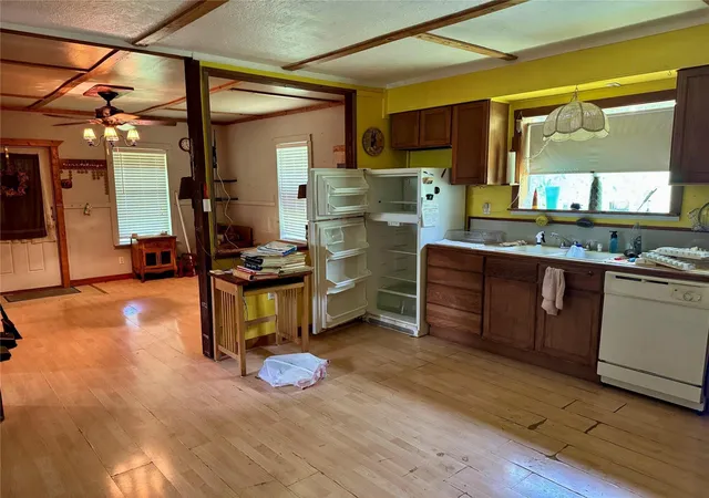 5th image of 385 Ole Long Pull Rd, Livingston, TX 77351 | MLS# 83102209