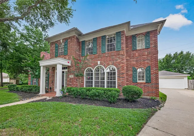 4th image of 17411 Rolling Brook Ct, Sugar Land, TX 77479 | MLS# 81862901