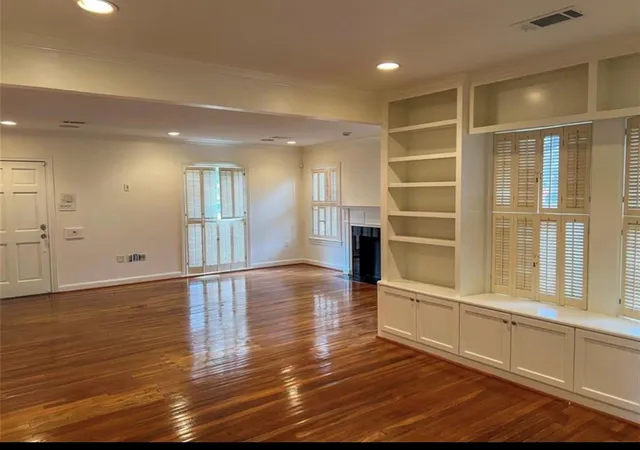Photo 4 of Single family home for sale at 6607 Fairfield St, Houston, TX 77023 | MLS# 41485927 | Listing updated on 2026-07-08