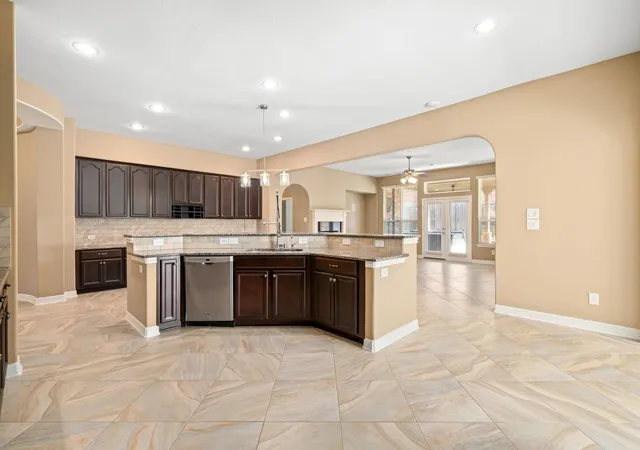 5th image of 12514 Randy Riley Wy, Tomball, TX 77377 | MLS# 98941315