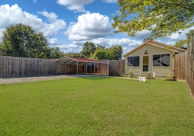 1st image of 805 Trinity St, Anahuac, TX 77514 | MLS# 57959268