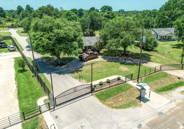 Homes for sale in Hempstead, TX | 37557 Meadowview Dr, Hempstead, TX 77445 | MLS# 32777839