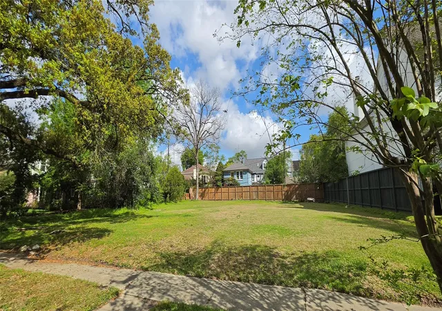 Photo 1 of Sale Pending at 2024 Milford St, Houston, TX 77098 | MLS# 67438218 | Listing updated on 2026-08-30