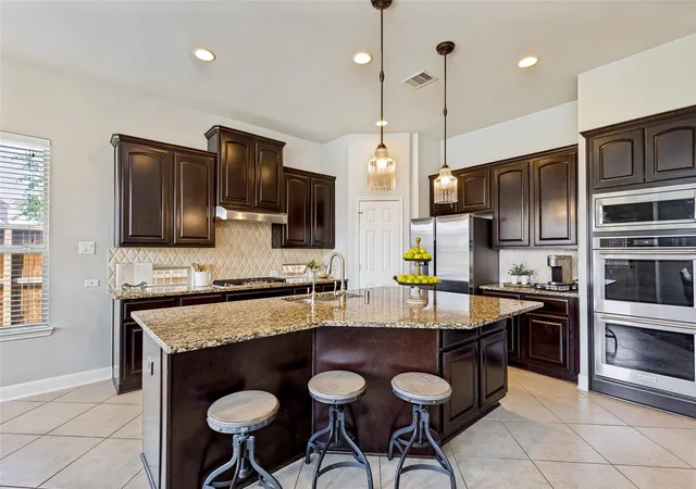Photo 3 of Single family home for sale at 10527 Texas Sage Wy, Cypress, TX 77433 | MLS# 94541633 | Listing updated on 2026-09-12