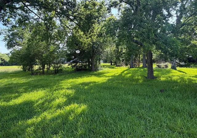 1st image of 1551 W Texas Ave, Baytown, TX 77520 | MLS# 84271218
