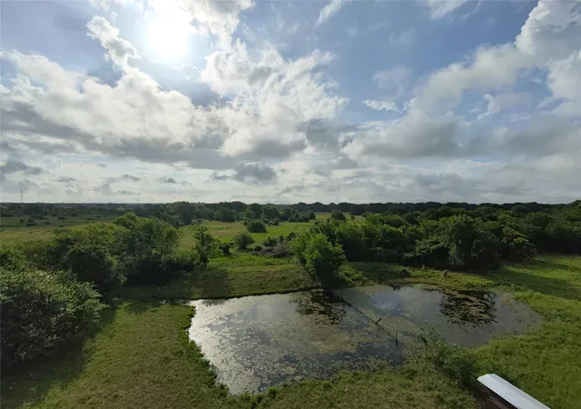 Photo 3 of Sale Pending at 415 Veterans Memorial Dr, Navasota, TX 77868 | MLS# 41910856 | Listing updated on 2026-09-25
