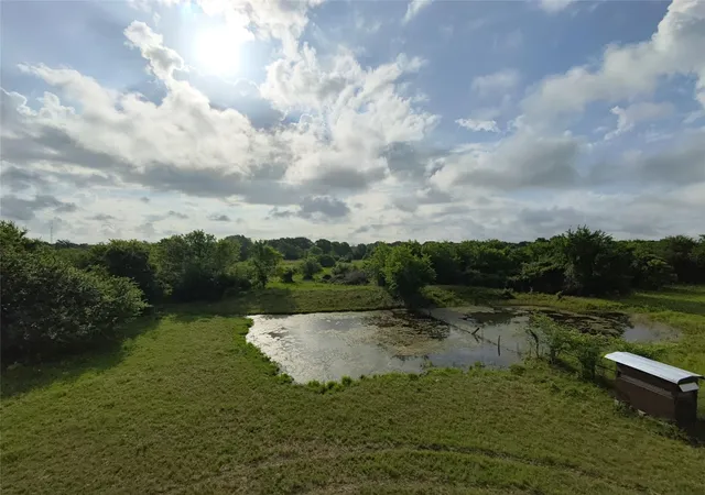 Photo 3 of Sale Pending at 415 Veterans Memorial Dr, Navasota, TX 77868 | MLS# 41910856 | Listing updated on 2026-09-25