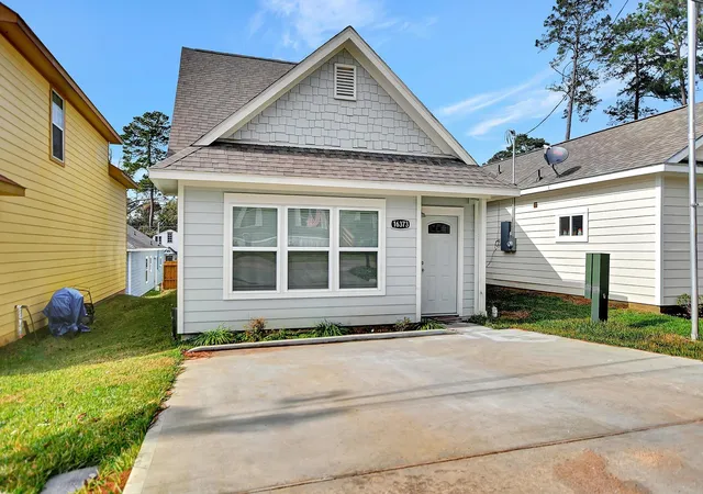 2nd image of 16373 Eastchase St, Montgomery, TX 77316 | MLS# 88846141