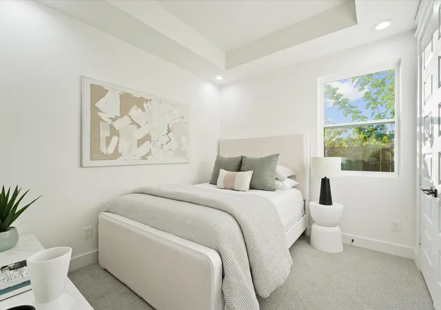 Listing Photo 5 - Condo for sale in building located at 6633 - 6631 Katarani Dr, Houston, TX 77091