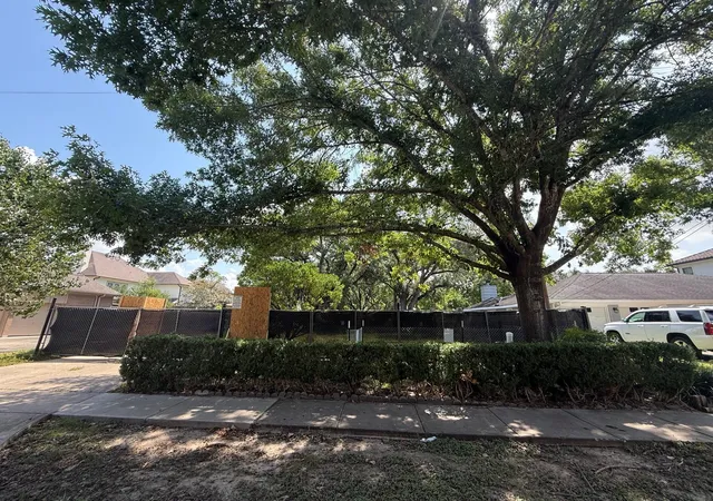5th image of 6903 Avenue B, Bellaire, TX 77401 | MLS# 43933748