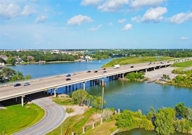 Homes for sale in Webster, TX | 18800 Egret Bay Blvd #1201, Webster, TX 77058 | MLS# 67973073