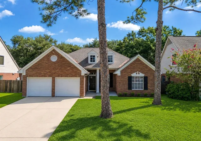 2nd image of 14527 Circlewood Wy, Houston, TX 77062 | MLS# 62225626