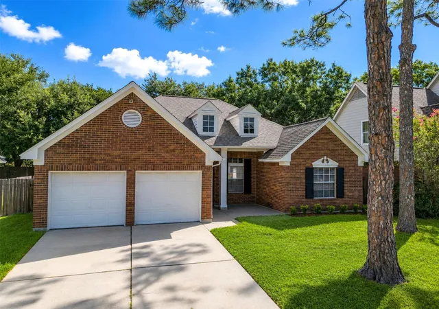 3rd image of 14527 Circlewood Wy, Houston, TX 77062 | MLS# 62225626