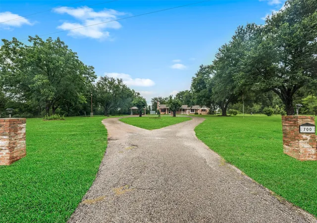 2nd image of 700 Fm 2693 Rd W, New Waverly, TX 77358 | MLS# 54046800