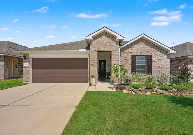 1st image of 2403 Divot Ln, Navasota, TX 77868 | MLS# 88533763