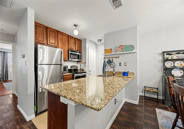1st image of 5343 Richmond Ave #30, Houston, TX 77056 | MLS# 38892644