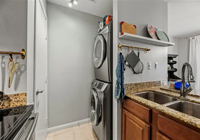 4th image of 5343 Richmond Ave #30, Houston, TX 77056 | MLS# 38892644