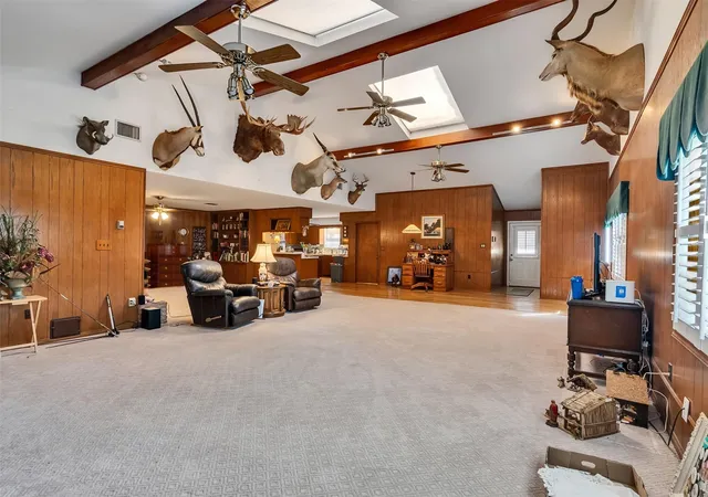 2nd image of 207 Shady Nook Ln, Friendswood, TX 77546 | MLS# 9349534