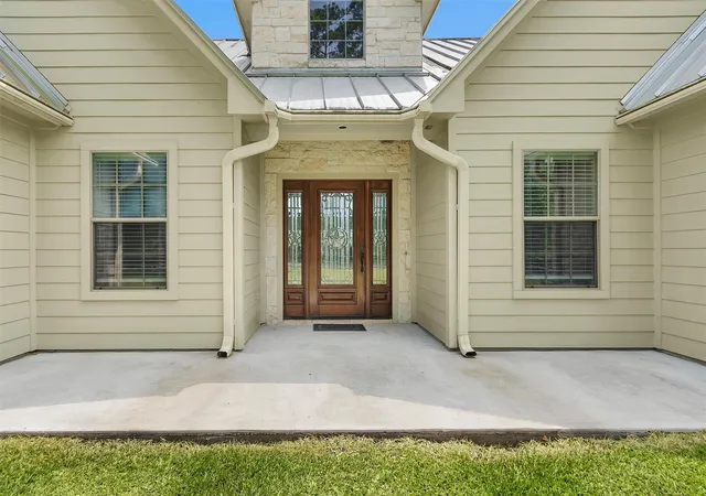 Homes for sale in Conroe, TX | 11426 Willis Waukegan Rd, Conroe, TX 77303 | MLS# 2320401