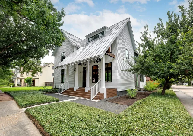 Homes for sale in West University Place, TX | 4153 Oberlin St, West University Place, TX 77005 | MLS# 38744080