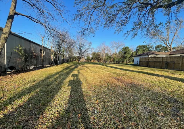 2nd image of 6401 Kassarine Pass, Houston, TX 77033 | MLS# 84038940