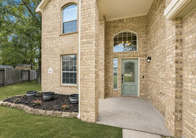 Photo 3 of Sale Pending at 16806 Harbor Mist Ct, Crosby, TX 77532 | MLS# 38845487 | Listing updated on 2026-09-09