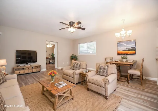 2nd image of 16902 Berry Rd, Pearland, TX 77584 | MLS# 74221863