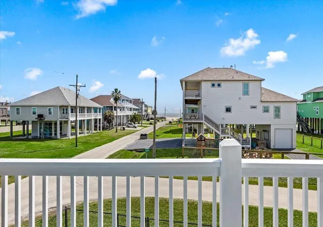 Photo 4 of Single family home for sale at 839 Eastview, Port Bolivar, TX 77650 | MLS# 60152235 | Listing updated on 2026-08-18