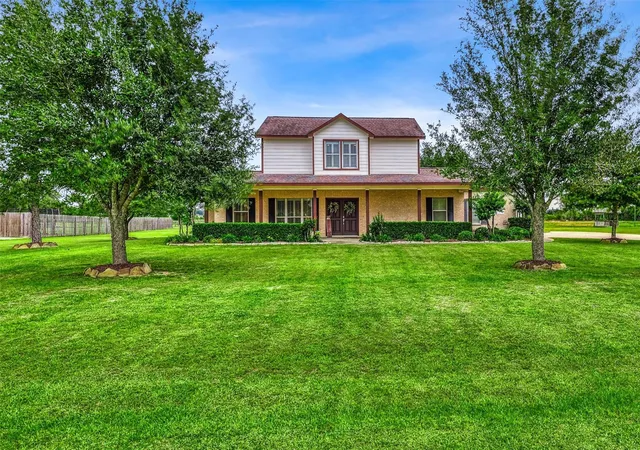 4th image of 3026 Dees Cir, Sealy, TX 77474 | MLS# 52647329