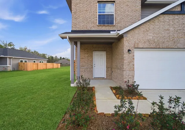 Photo 2 of Single family home for sale at 14128 Biscayne Trl, Conroe, TX 77303 | MLS# 31388153 | Listing updated on 2026-05-22