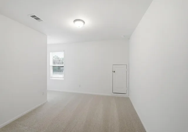 Photo 4 of Single family home for sale at 14128 Biscayne Trl, Conroe, TX 77303 | MLS# 31388153 | Listing updated on 2026-05-22