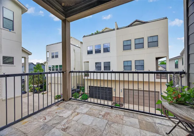 3rd image of 2611 Riverside Dr #C, Houston, TX 77004 | MLS# 59277829