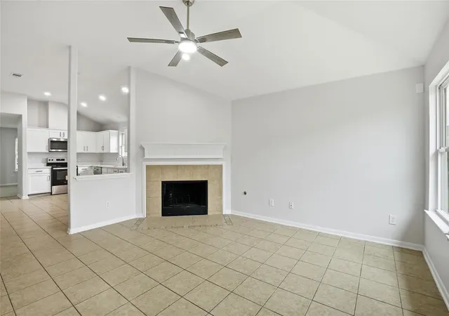 4th image of 4754 Chisholm Holw, Fresno, TX 77545 | MLS# 5336039