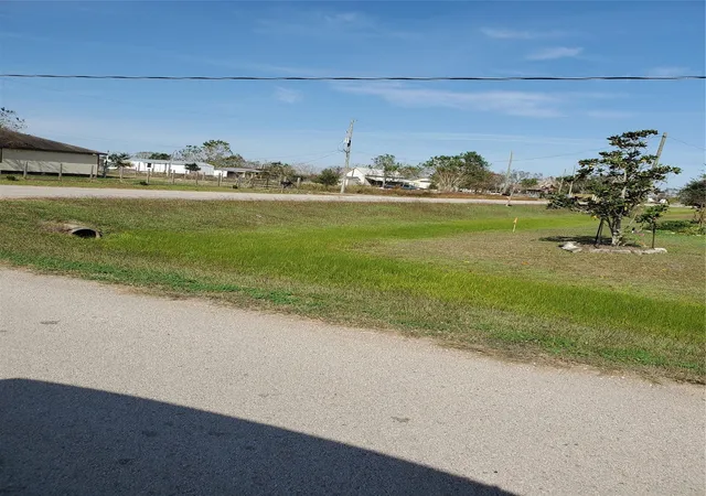 Photo 2 of Land for sale at 19918 Paloma Rotonda Uno, Rosharon, TX 77583 | MLS# 78908728 | Listing updated on 2026-05-14