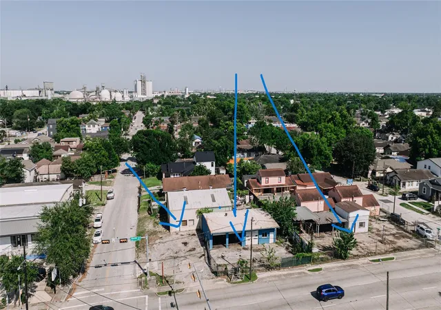 3rd image of 1714 Wayside Dr, Houston, TX 77011 | MLS# 3512840