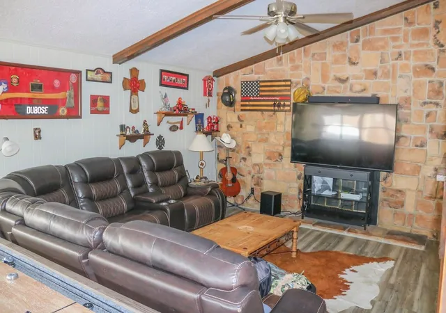 Photo 3 of Single family home for sale at 146 Creekside Dr, Onalaska, TX 77360 | MLS# 38837131 | Listing updated on 2026-09-17