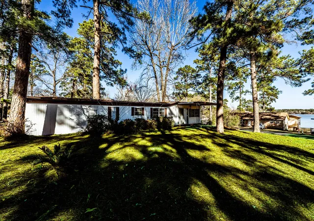 1st image of 191 Willow Bnd, Onalaska, TX 77360 | MLS# 82847985