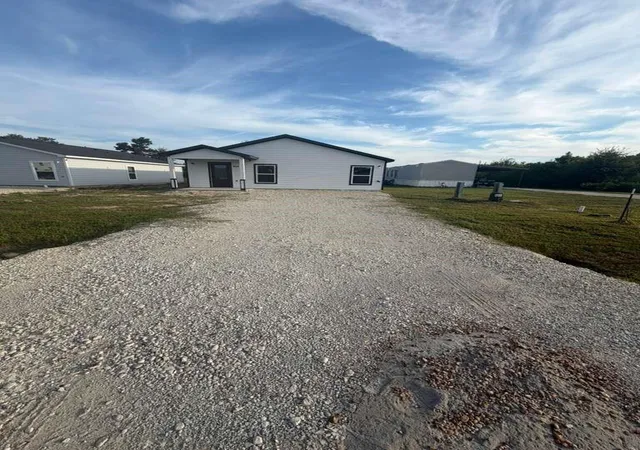 Photo 3 of Single family home for sale at 334 Road 5840, Cleveland, TX 77327 | MLS# 76280382 | Listing updated on 2026-09-01