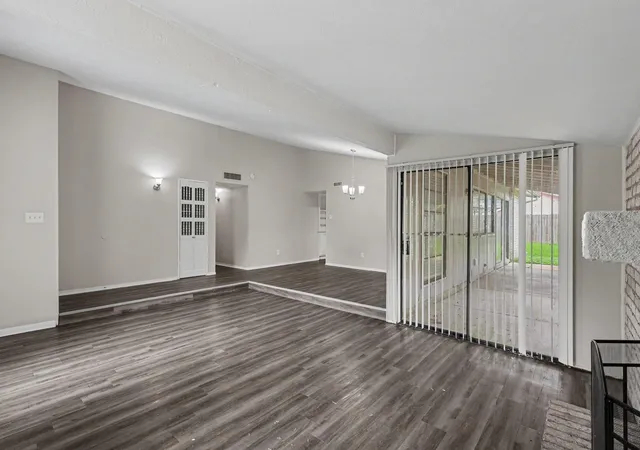 Photo 3 of Single family home for sale at 15430 Camino Del Sol Dr, Houston, TX 77083 | MLS# 40703696 | Listing updated on 2026-09-10