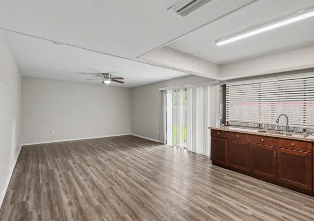 Photo 4 of Single family home for sale at 15430 Camino Del Sol Dr, Houston, TX 77083 | MLS# 40703696 | Listing updated on 2026-09-10