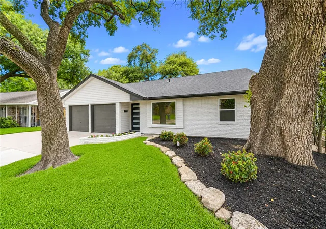 Photo 1 of Single family home for sale at 5914 Hewitt Dr, Houston, TX 77092 | MLS# 91369639 | Listing updated on 2026-07-08